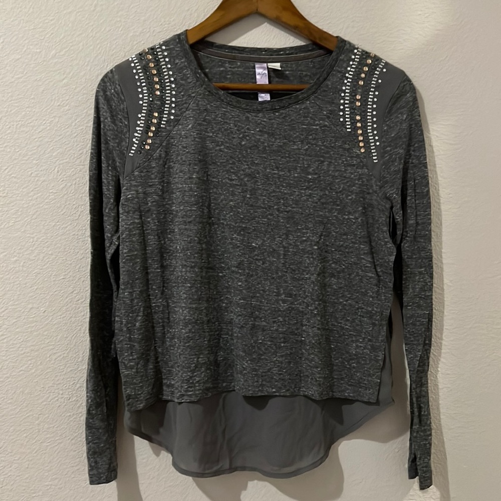 Double Layered Francesca’s Top Size S